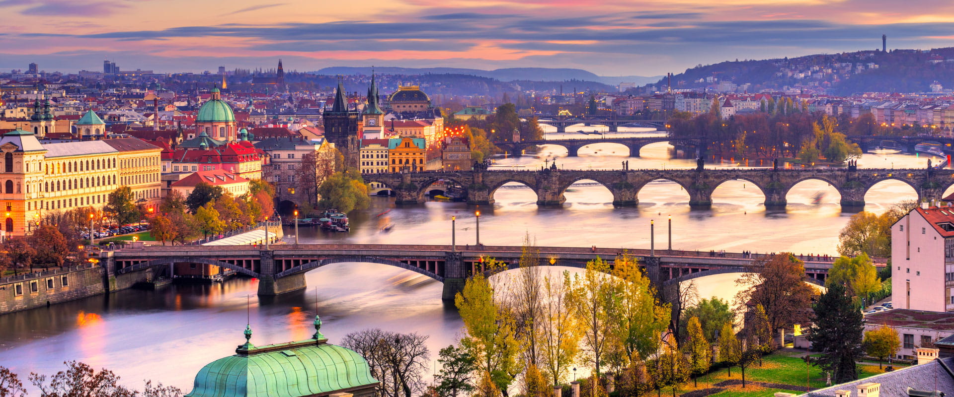 Prague With Prague Castle & St Vitus Cathedral
